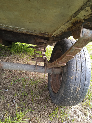 Imagen 13 de 14 de Trailer Grande Bien Cómodo Con Soportes Para Ponerle Toldo