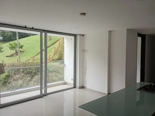 Compra Este Amplio Apartamento En Unidad Residencial Completa