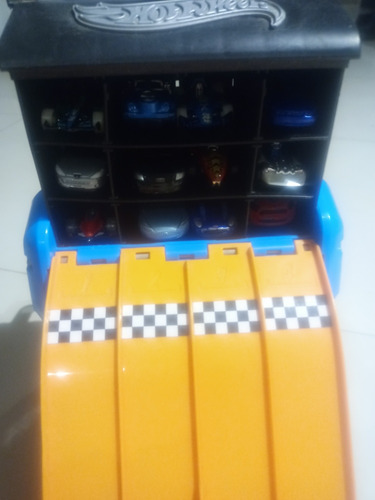 Valija Autos Hot Wheels Car Case Pista Tobogan 