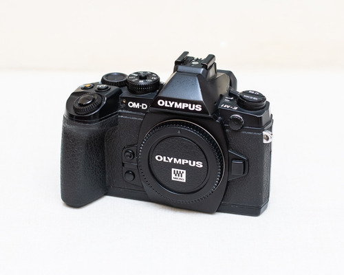 Olympus Om-d E-m1 + Lente Panassonic 14-24