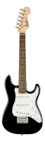 Guitarra elétrica Squier by Fender Mini stratocaster de choupo black brilhante com diapasão de louro indiano