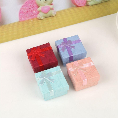 Imagen 4 de 4 de Pack 24 Cajas Carton Joyas Anillos Aros 4x4cm Regalo