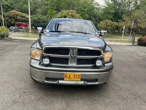 Dodge Ram 5.7 1500 Slt 4x2