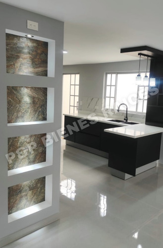 Hermosa Casa Por Estrenar Totalmente Independiente Y Para Entrega Inmediata, En El Valle De Los Chillos, A 5 Min. Del Colibrí, En La Urb. Banco De Fomento, Gestionamos Tu Crédito. Acabados De Lujo.