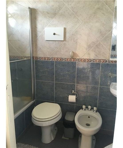 Venta Duplex Tipo Casa, Lanús, Todo Luz, Impecable