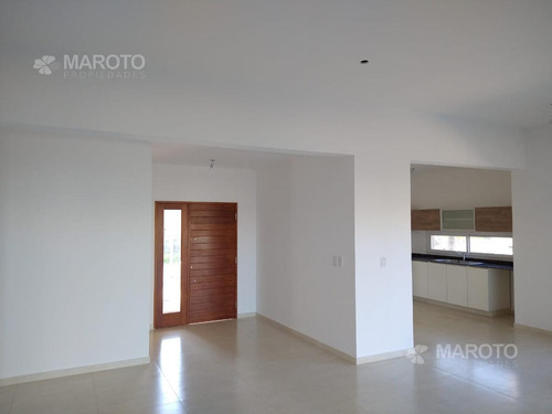 Imagen 26 de 29 de Casa En Venta En Barrio El Canton - Maroto Propiedades