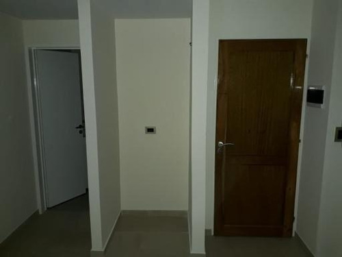 Monoambiente Venta 35 Mts 2 Al Contra-frente - La Plata