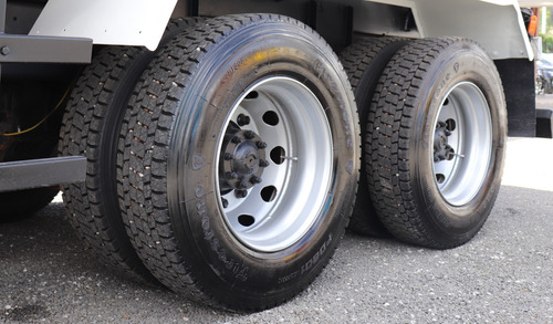 Volkswagen 26.280 - 6x4 Ano 2022 Com Cacamba Facchini 16m3