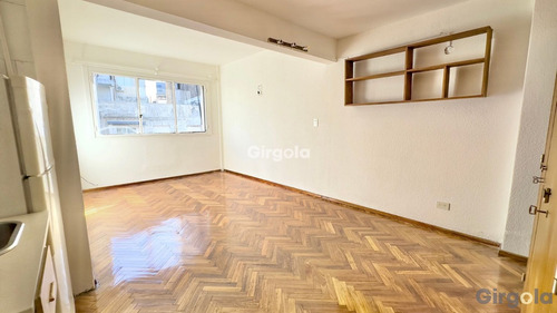 Venta Departamento Monoambiente Muy Luminoso En Recoleta