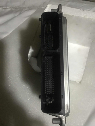 Computadora Ecu Motor Volkswagen Jetta 02-05 06a 906 032 A (Usado)