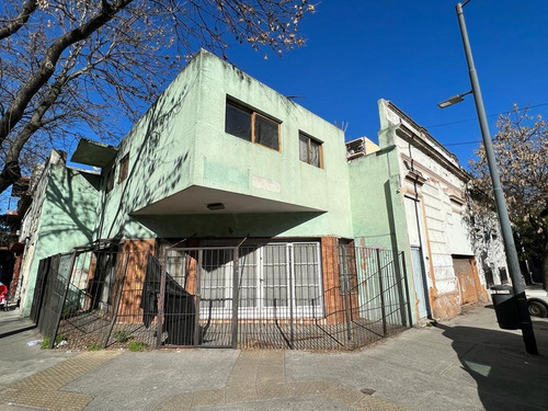 Imagen 1 de 9 de Local - A Refaccionar - San Cristobal Limite Constitucion - Venta - Oportunidad