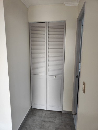 Depto 2 Dormitorios 1 Baño, Con Balcón Y Estacionamiento