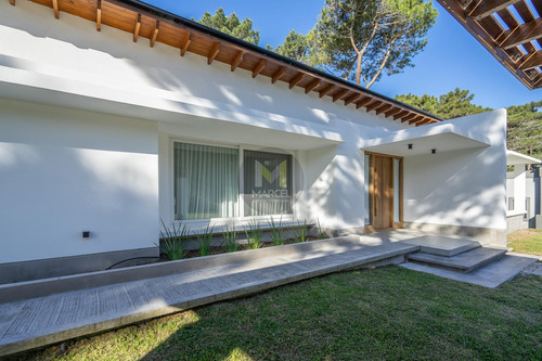 Casa En Venta 4 Ambientes Pinamar Alamos