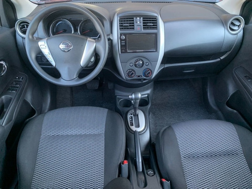 Imagem 14 de 15 de Nissan Versa Sv 1.6 16v Flex Xtronic