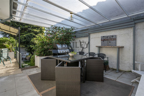 Casa En Venta De 5 Dormitorios (cercana A Jumbo Montemar)