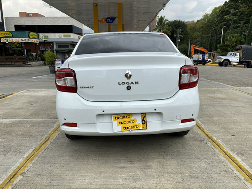 Renault Logan 1.6 At