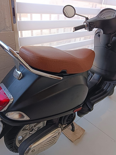 Scooter Piaggio Modelo Vespa Xl 150 Año 2019