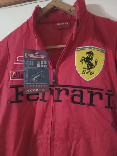 Campera Ferrari