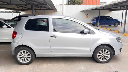 Imagen 2 de 14 de Volkswagen Fox 2013 1.6 Comfortline 3 P
