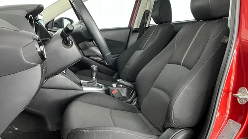 Mazda 2 GRAND TOURING