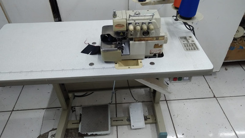 Maquina Overlok Ponto Cadeia Silver Star S-800 110/22v Usada Bege (Usado)