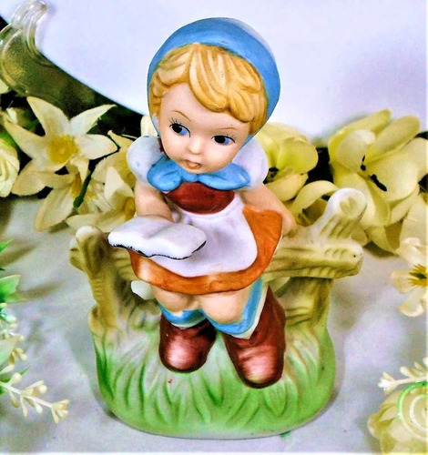 Bella Figura Antigua De Porcelana Niña Con Libro Impecable