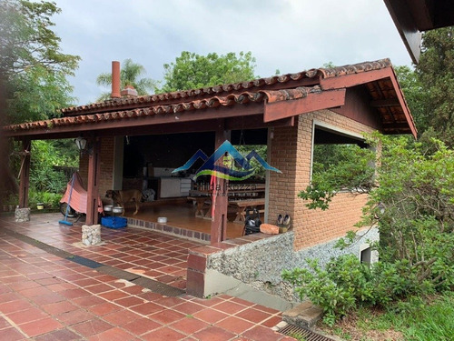 Imagem 15 de 15 de Chacara Em Condominio Com 4 Dorm Sendo 1 Suite Piscina E Area Gourmet. - V-1101
