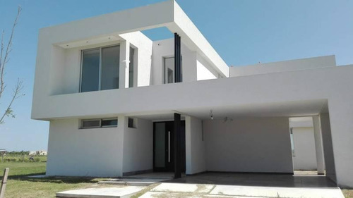 Casa Al Lago En Ventas En Puertos - Muelles