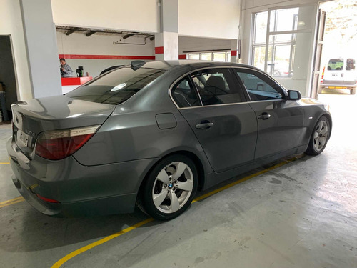 Imagen 3 de 8 de Bmw Serie 5 3.0 530d Executive Stept 2005