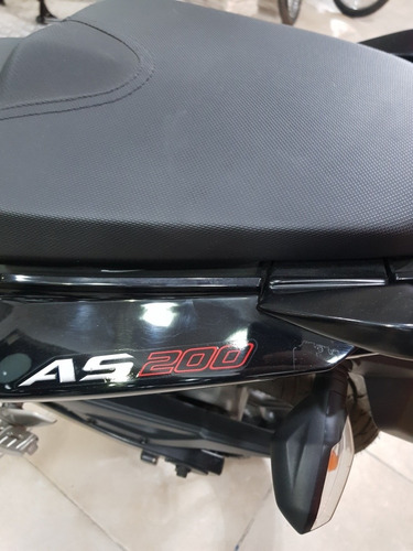 Imagen 6 de 15 de Bajaj Rouser As 200
