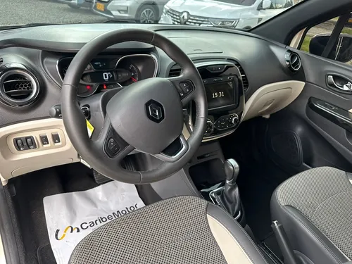 Renault Captur 2.0 Intens Automática