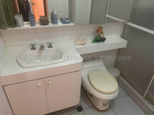 Imagen 16 de 22 de Casa En Venta 22-22002 Colinas De Bello Monte