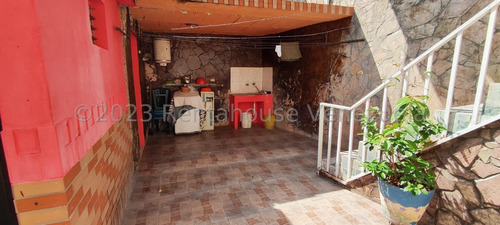 *jl/descubre El Lugar Perfecto: Casa En Venta Nueva Segovia Barquisimeto Lara, Venezuela/ Jlópez/ # 23-22361