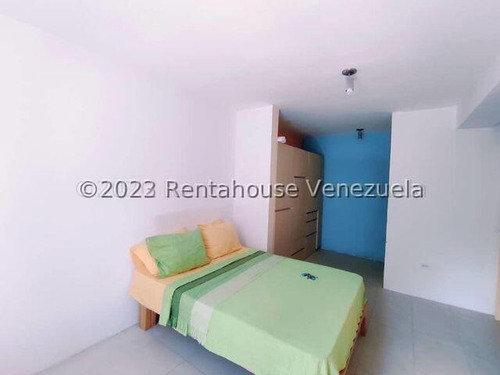 Vendo Apartamento En Urbanización Las Delicias, Código 23-18986 Cm Leer Descripción