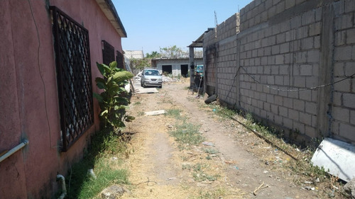 Casa En Venta Como Terreno En Temixco Morelos Con 2 Accesorias