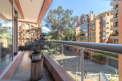 Apartamento En Arriendo/venta En Los Rosales. Cod A13723