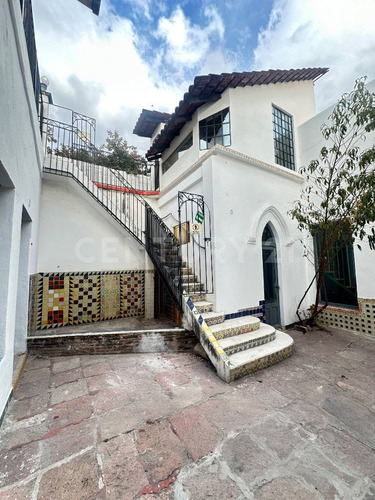 Renta Casona Centro Histórico Av. Hidalgo, Queretaro