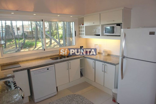 Imagen 7 de 17 de Casa En Venta - Playa Montoya