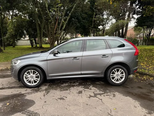 Volvo XC60 2.5 T5 Awd Momentum