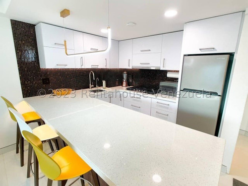 Apartamento En Venta El Rosal Jose Carrillo Bm Mls #24-22780
