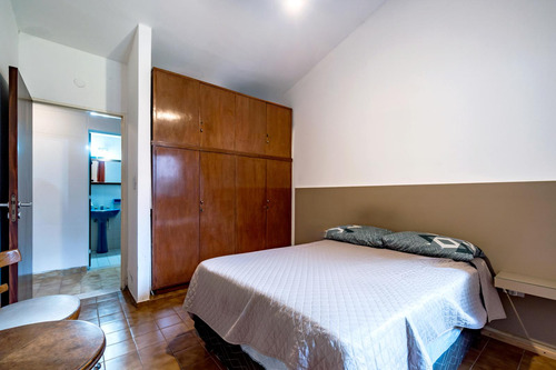 Venta -casa - 3 Dormitorios - Jardín Y Piscina - Funes Residencial.