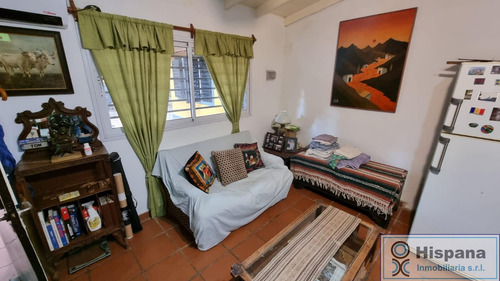 Líndísima Casa En Venta En Del Viso, Barrio Los Jazmines, Sobre Calle Arata