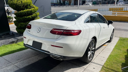 Imagen 7 de 15 de Mercedes Benz E 300 Coupe 2020