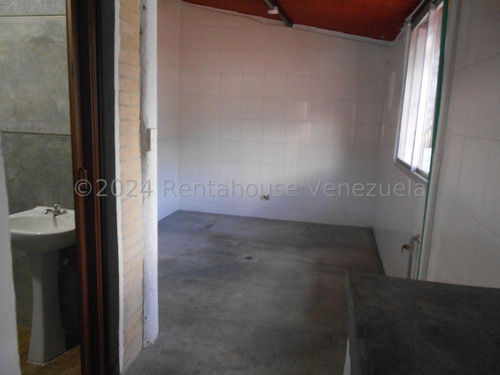 Alquiler De Casa Para Uso Comercial En El Hatillo Cl Mls-25-7804