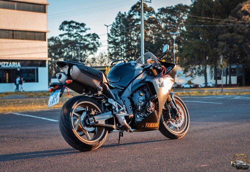 Imagem 9 de 12 de Yamaha R1 2010