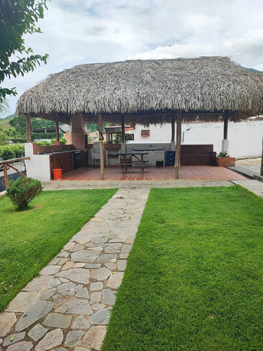 Imagen 2 de 17 de Casa En Venta En Carialinda Naguanagua Cód 146730 Lucrecia Escorcha