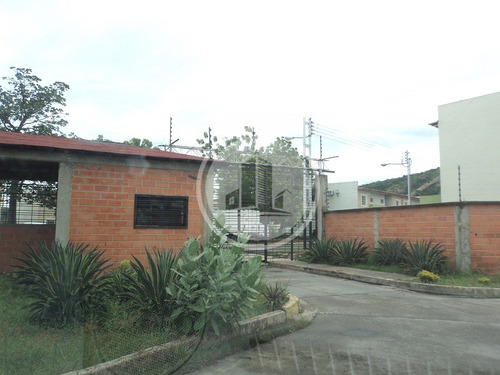 Venta Apartamento San Juaquin De Turmero, Economico 4h-4b-2pe- Urb, La Pradera, Turmero Aragua   022js