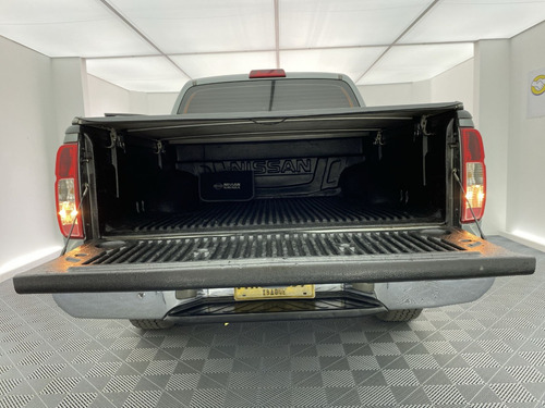 Imagen 23 de 25 de Nissan Navara High Lujo Le 2.5 Turbo