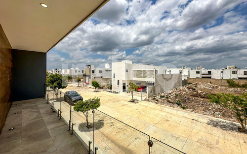 Casa Nueva En Renta En Mérida En Privada Zentura, Cholul