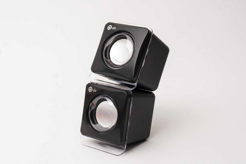 Bocinas Para Pc Usb 3.5mm Gio C470 Laptop Apple Celular Negro